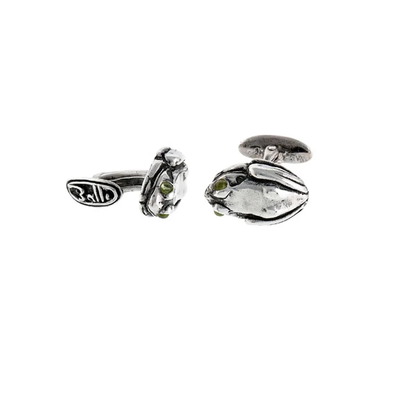 Stylish cufflinks with modern geometric designs for a contemporary fashion statement-Frog Cufflinks