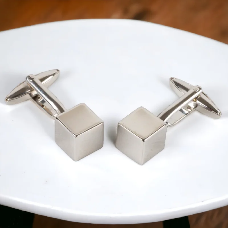 Personalized cufflinks with engravings for a thoughtful and custom gift idea-Chokore Silver Square Premium Range of Cufflinks