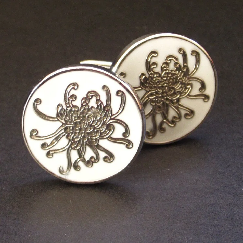 Cufflinks with mechanical gear designs for a steampunk-inspired, industrial look-White Spider Chrysanthemum Cuff Link