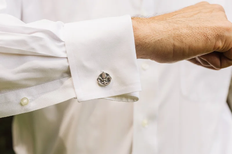 Best cufflinks for weddings with silver or gold finishes for a timeless appeal-Fleur de Lis Circle Cufflinks