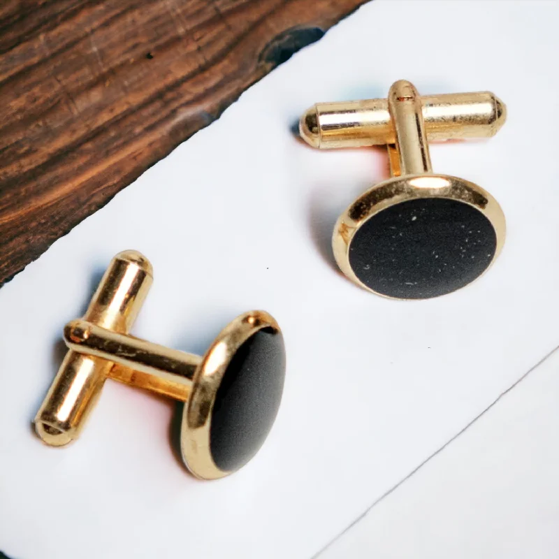 Cufflinks with classic round designs for a versatile and timeless accessory-Chokore Round Gold Cufflinks (Black)