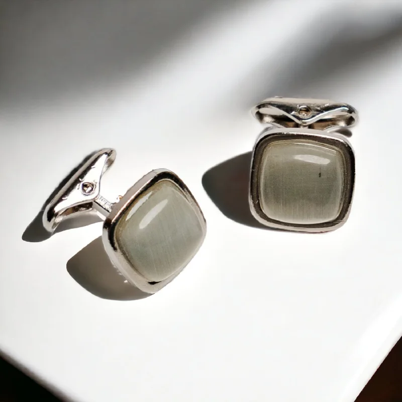 Cufflinks with abstract designs for a modern and artistic fashion statement-Chokore Squircle Cufflinks with Stone (Light Gray)