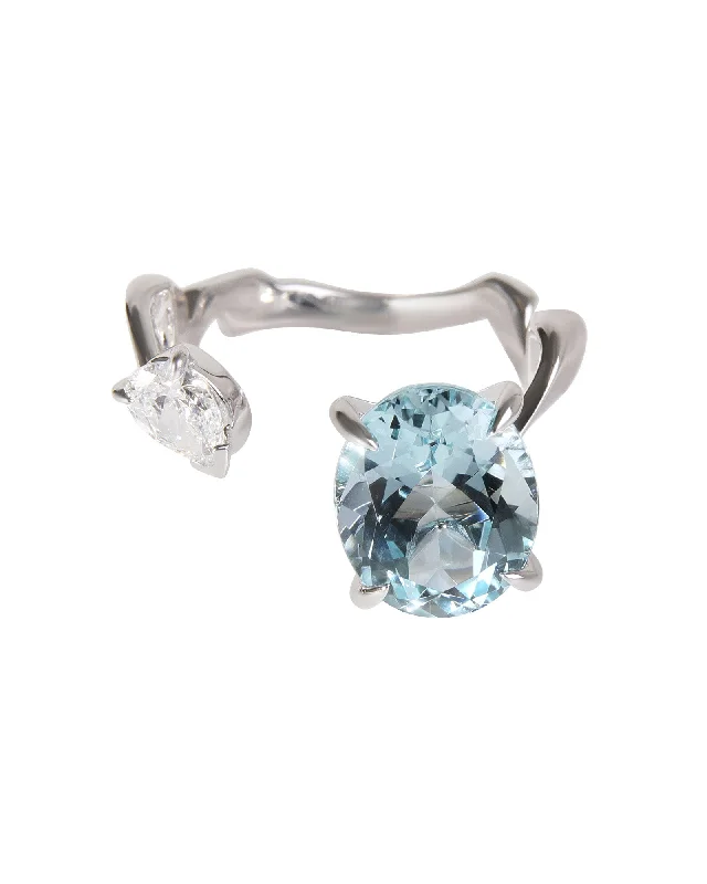 Rings with sleek black agate for edge -Dior Diorama Precieuse Diamond Aquamarine Ring in 18k White Gold D VS1 0.33 CTW