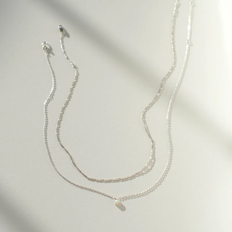 Beautiful necklaces and pendants with layered chains for a fashionable, chic look-Daily Set Silver