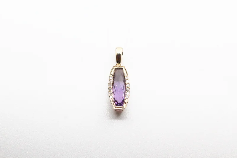 Necklaces and pendants with infinity love symbols for an eternal, romantic gesture-Yellow Gold Amethyst Milgrain Pendant