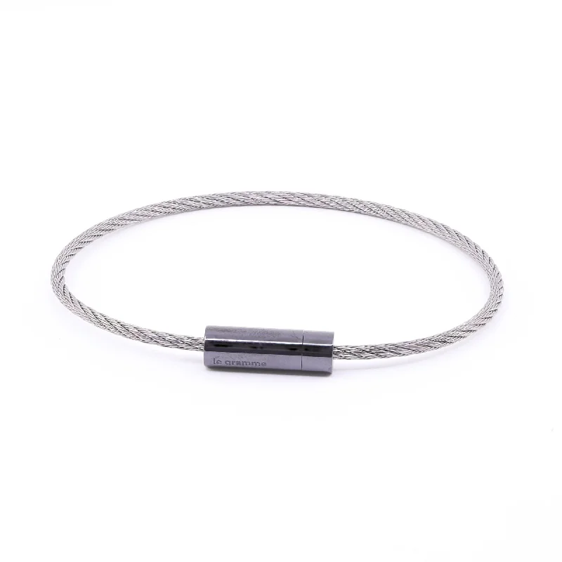 Best bangle bracelets with pastel-colored stones for a soft and delicate appearance-LE GRAMME MEN'S 7G CABLE BRACELET WITH POLISHED BLACK CERAMIC SCREW CLOSURE