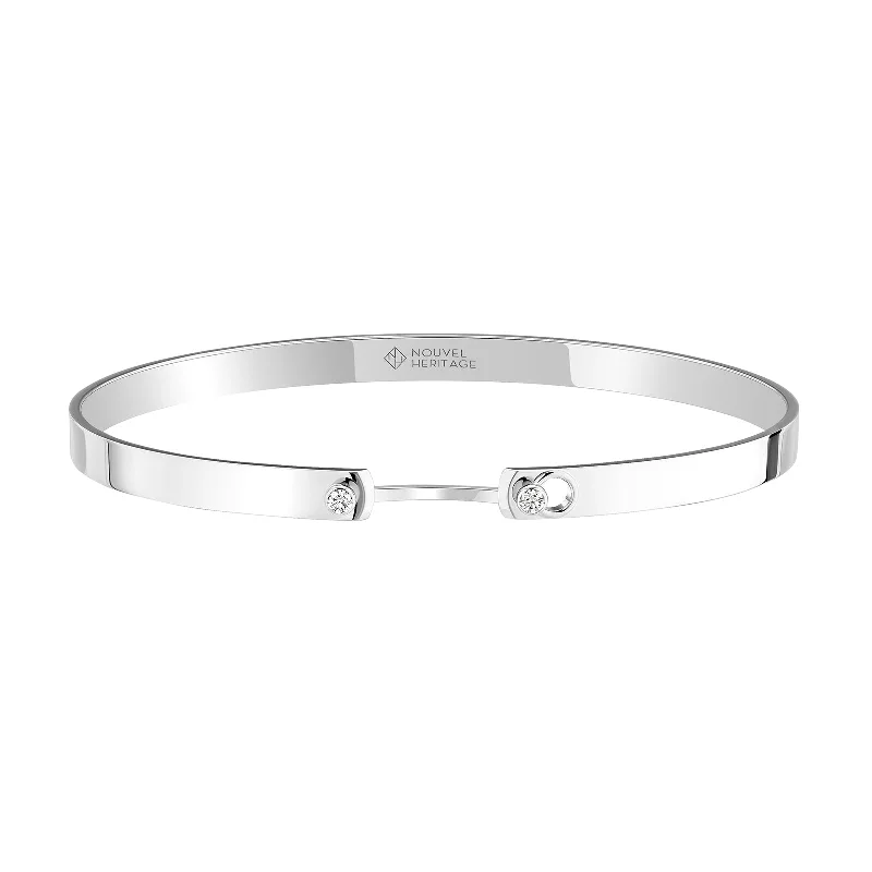 Stacked bangle bracelets with alternating textures for a dynamic, trendy look-Monday Morning Mood Bangle - White Gold